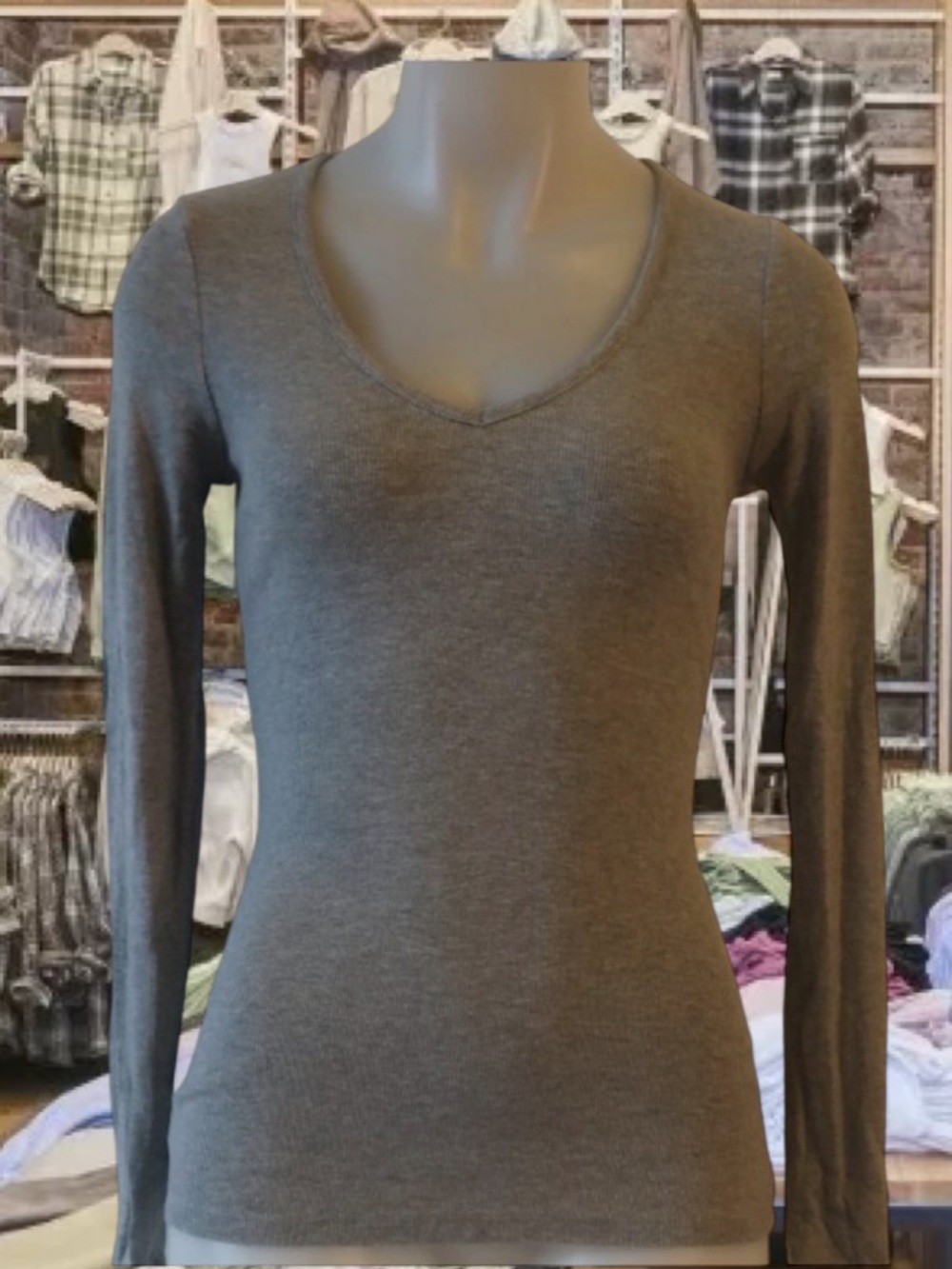 Ribbed Fitted Long Sleeve V‑Neck